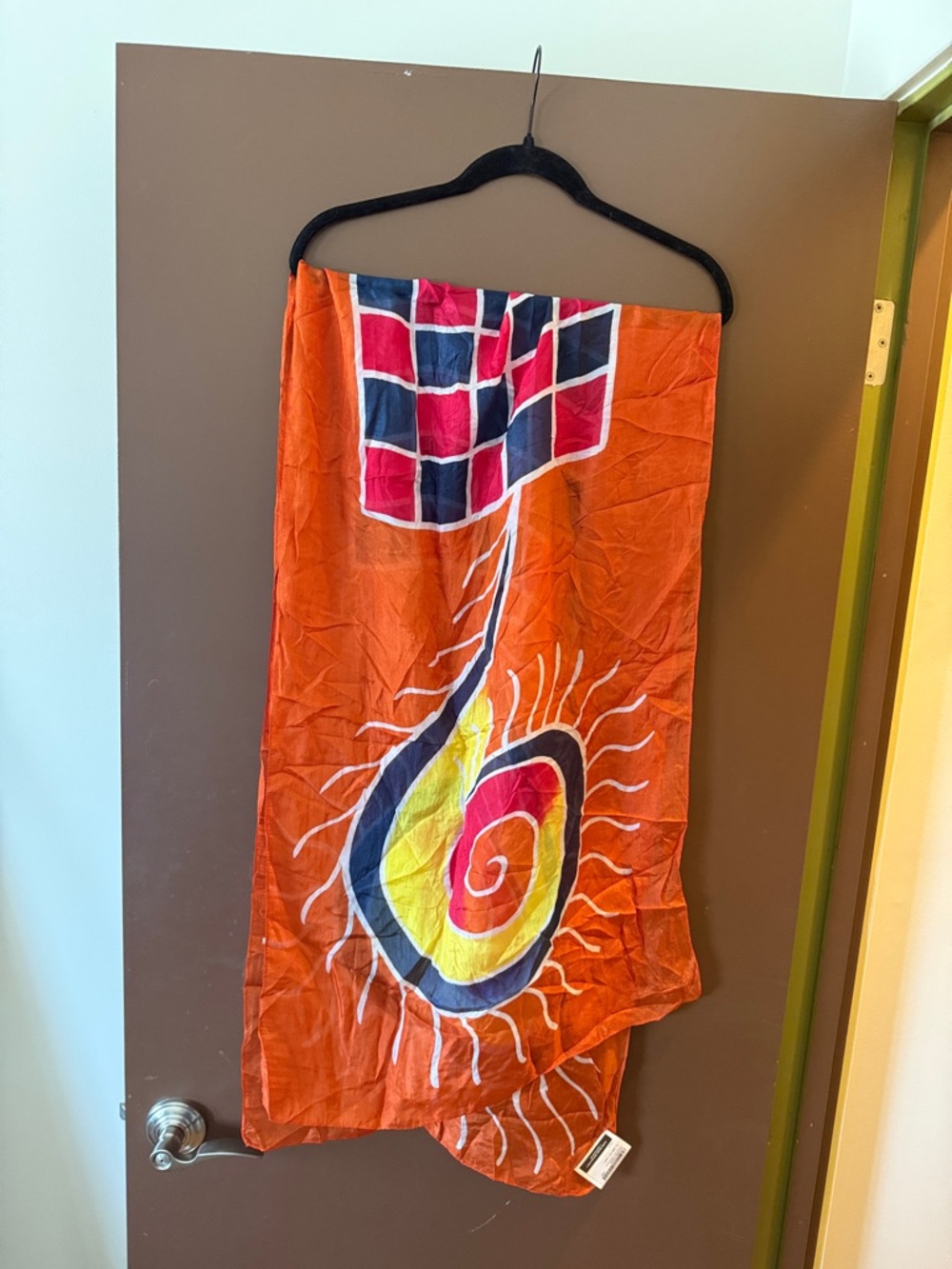 NWT Artisan Handmade in Bangladesh Hand-Painted Silk Scarf - Picture 4 of 4